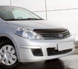 Nissan Tiida 2004–2011 Deflektor kapoty (SIM) fotografia 1