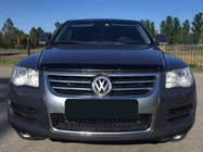 Volkswagen Touareg 2002–2010 Deflektor kapoty (SIM) fotografia 1