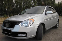 Hyundai Accent 2006–2010 Deflektor kapoty (SIM) fotografia 1
