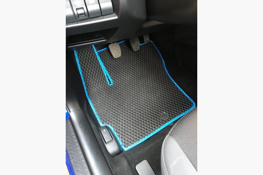 Mazda 3 2003–2009 EVA autokoberce (čierne) Image