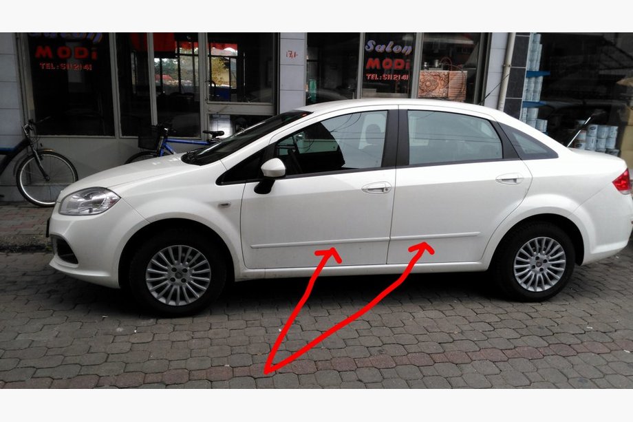 Fiat Linea 2006–2018 Plastové lišty dverí (sada) Image