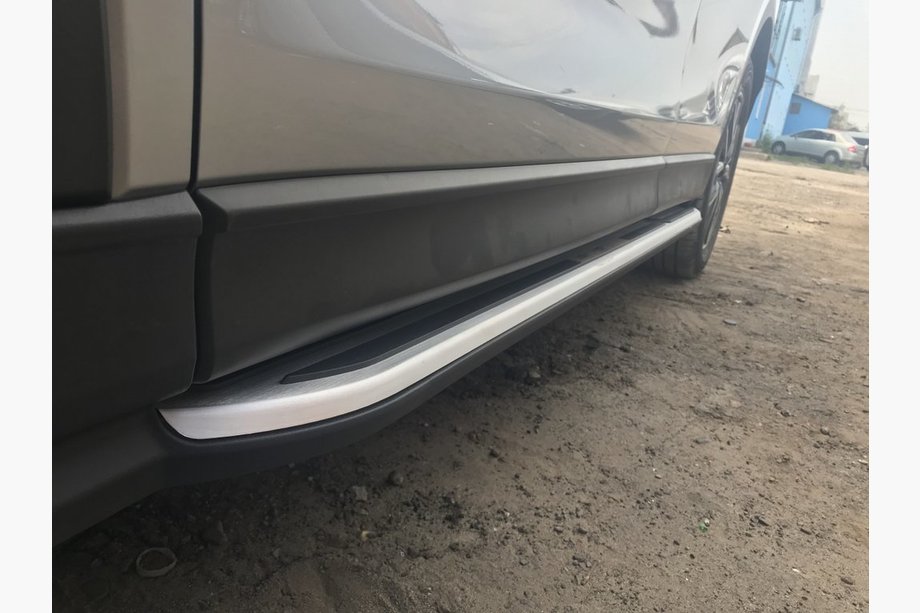 Mazda CX-9 2017– Originálne bočné nášľapy (2 ks) Image