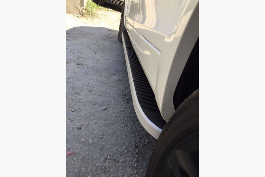 Volkswagen T5 Multivan 2003–2010 Bočné nášľapy Tayga (2 ks., hliník) Image