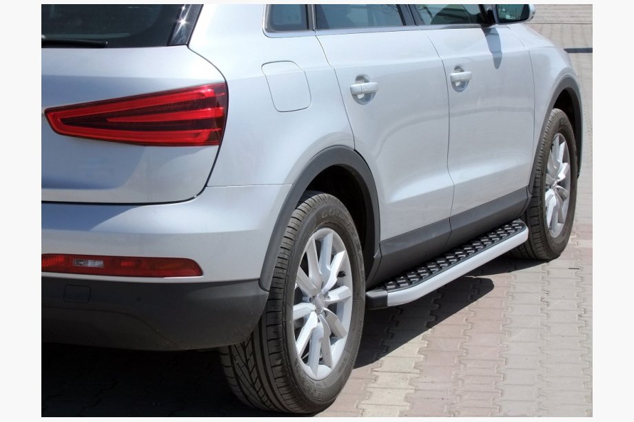 Audi Q5 2008–2017 Bočné nášľapy BlackLine (2 ks, hliník) Image
