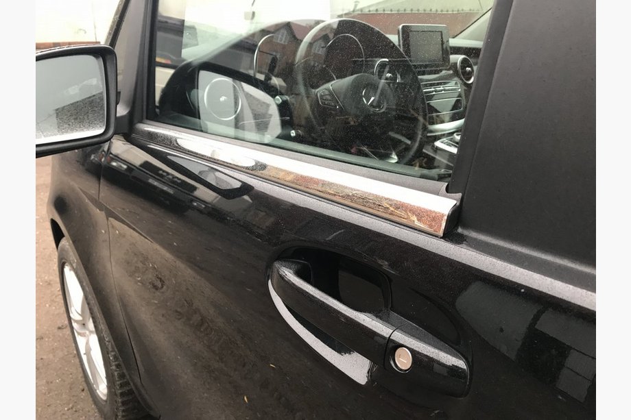 Mercedes Vito/V-trieda W447 2014– Spodné okenné lišty (2 ks, nerez) Image
