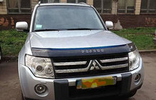 Mitsubishi Pajero Wagon IV 2006–2021 Deflektor kapoty (VIP) fotografia 1