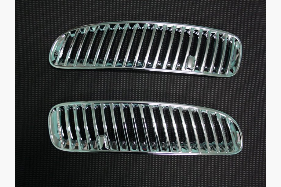 BMW X5 E53 1999–2006 Kryty vetracích otvorov (2 ks, plast) Image