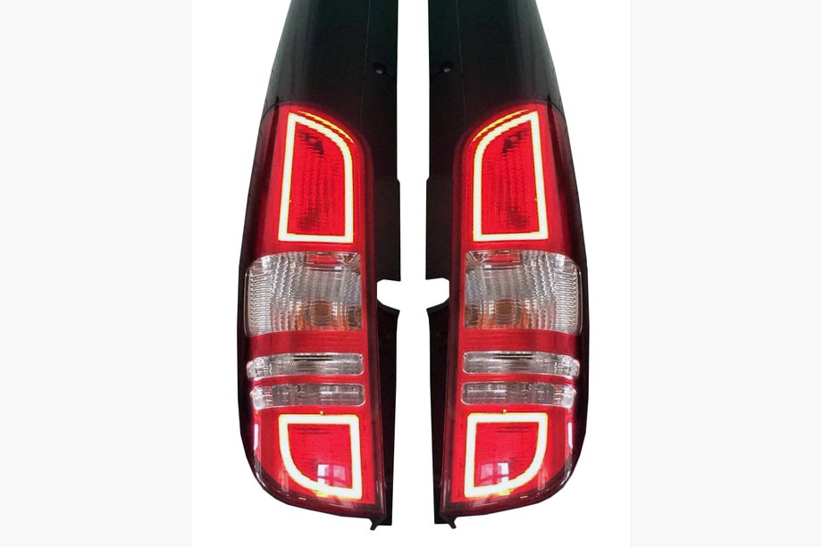 Mercedes Viano 2004–2014 Exkluzívne! Zadné svetlá s LED obrysovými svetlami Image