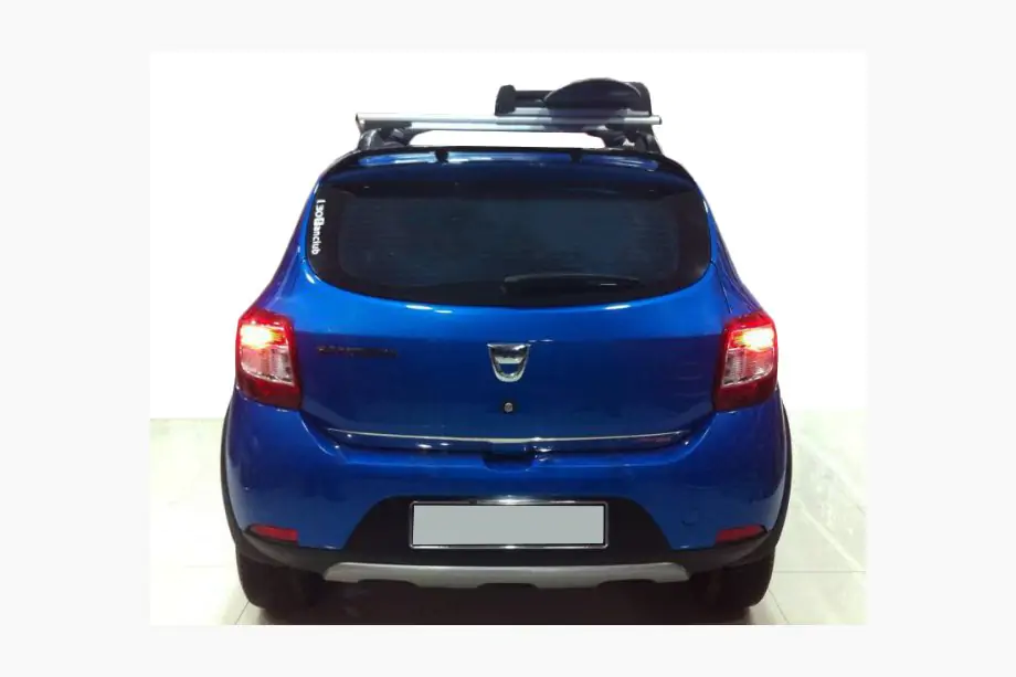 Dacia Sandero 2013–2020 Spojler na lakovanie Image