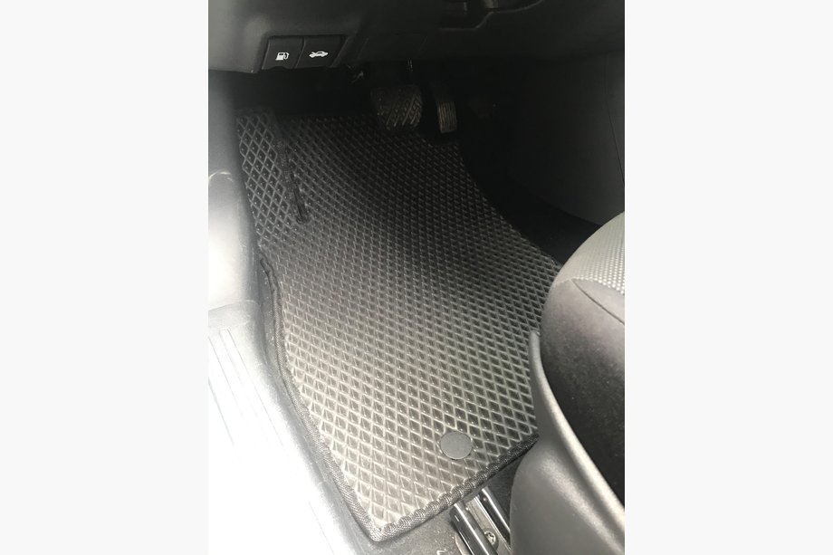 Nissan Juke 2010–2019 EVA autokoberce (čierne) Image