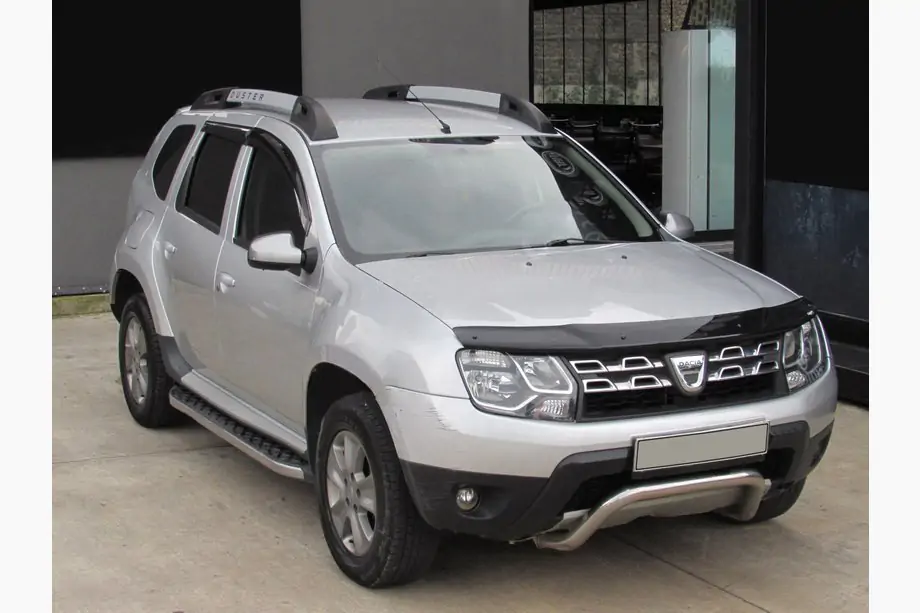 Dacia Duster 2008–2018 Deflektor kapoty EuroCap Image