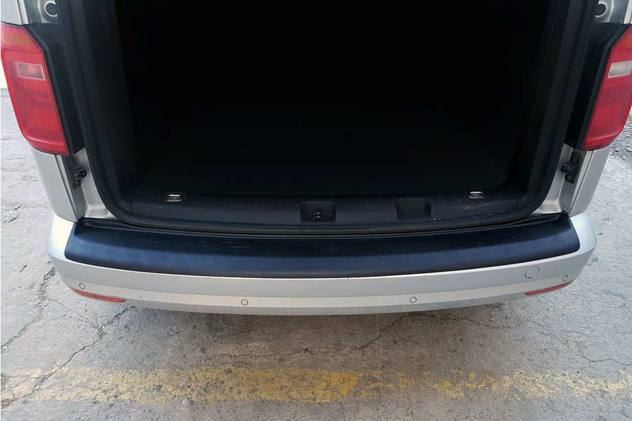 Volkswagen Caddy 2015–2020 Lišta na zadný nárazník EuroCap (ABS) Image