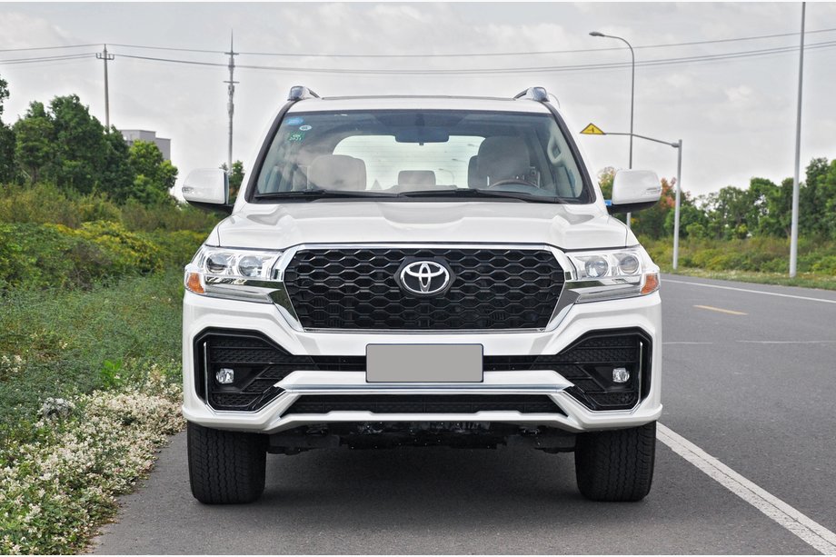 Toyota Land Cruiser 200 2007–2021 Restylingová prestavbová sada z LC200 2008-2015 na LC 2022 TRD EWAN Fotografia 6
