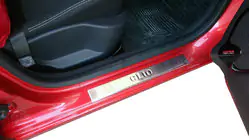 Renault Clio IV 2012–2019 Nerezové lišty prahov OmsaLine (4 ks) fotografia 1
