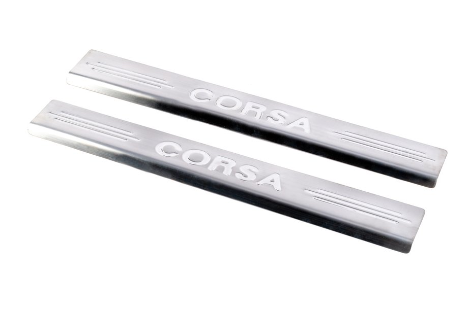 Opel Corsa C 2000–2006 Nerezové kryty prahov Carmos V2 (2 ks) Image