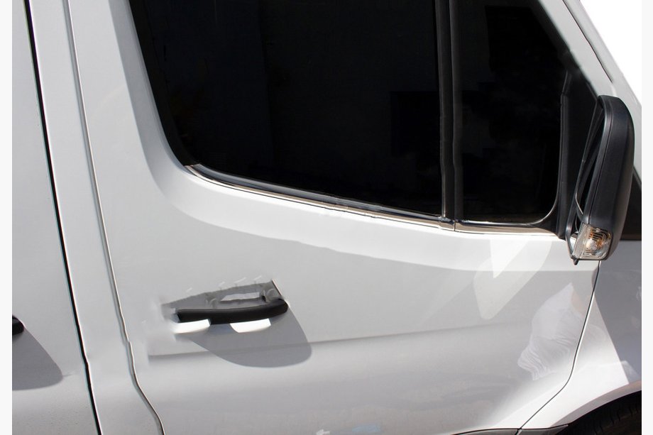 Mercedes Sprinter W907/W910 2018– Okenné lišty (4 ks) Image