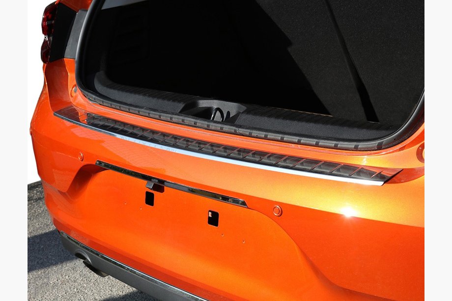 Renault Clio V 2019– Nerezová lišta na zadný nárazník Image