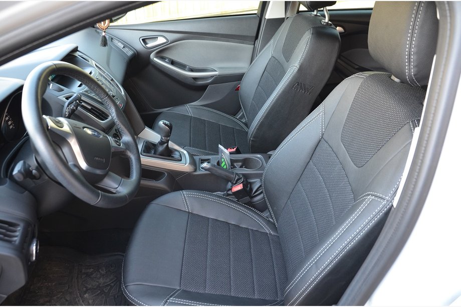 Ford Focus III 2011–2017 Modelové poťahy sedadiel z ekokože Brothers Dynamic Image