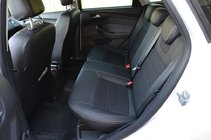 Ford Focus III 2011–2017 Modelové poťahy sedadiel z ekokože Brothers Dynamic fotografia 5
