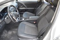 Toyota Avensis 2009–2018 Poťahy na autosedadlá (koženka → náhrada Alcantary) fotografia 1