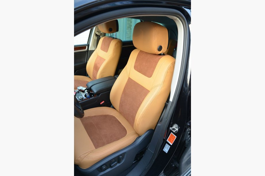 Volkswagen Touareg 2010–2018 Autopoťahy (náhrada alcantary a kože, Elite) Image