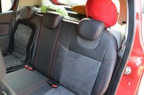 Renault Sandero 2013–2022 Autopoťahy na sedadlá SoyuzAuto Leather style fotografia 3