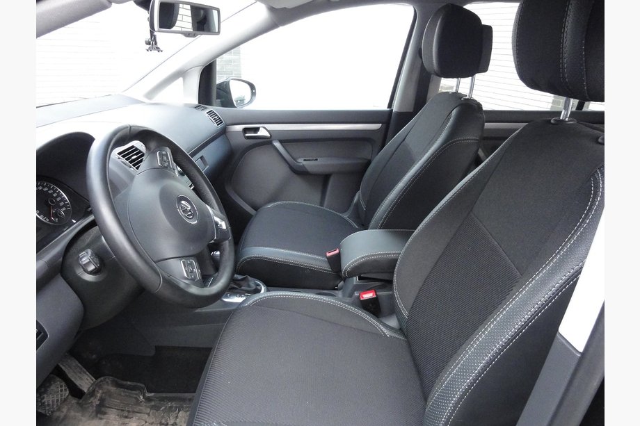Volkswagen Touran 2010–2015 Autopoťahy (koženka↗látka, Premium) Image