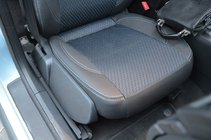 Audi A4 B6 2000–2004 NOVINKA!!! Originálne poťahy SoyuzAuto Premium z ekokože fotografia 5