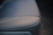 Audi A4 B6 2000–2004 NOVINKA!!! Originálne poťahy SoyuzAuto Premium z ekokože fotografia 3