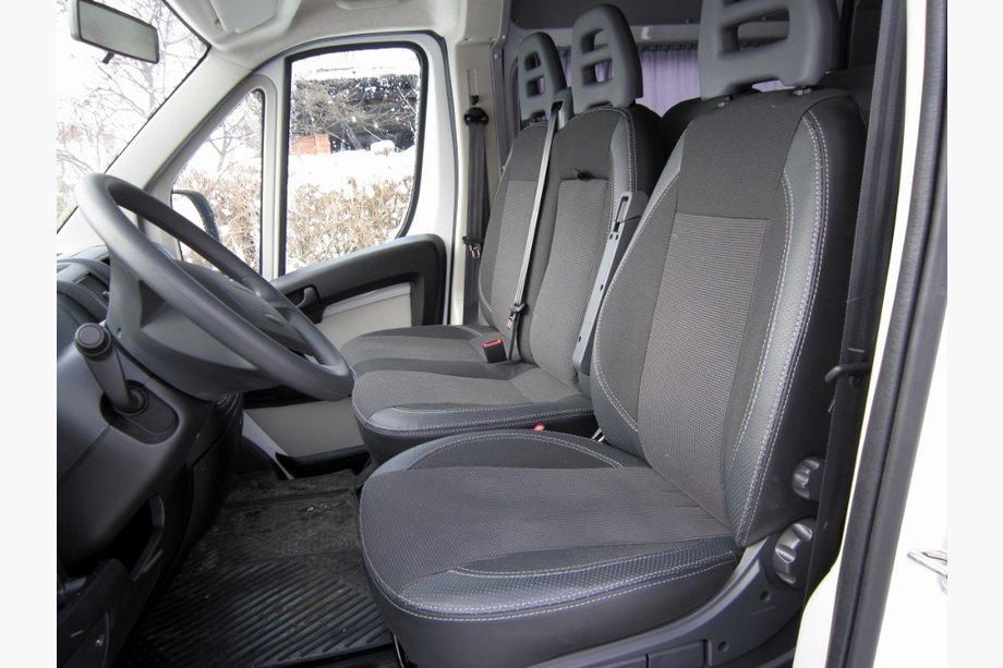 Fiat Talento 2016– Autopoťahy na sedadlá (textil + ekokoža, Premium) Image