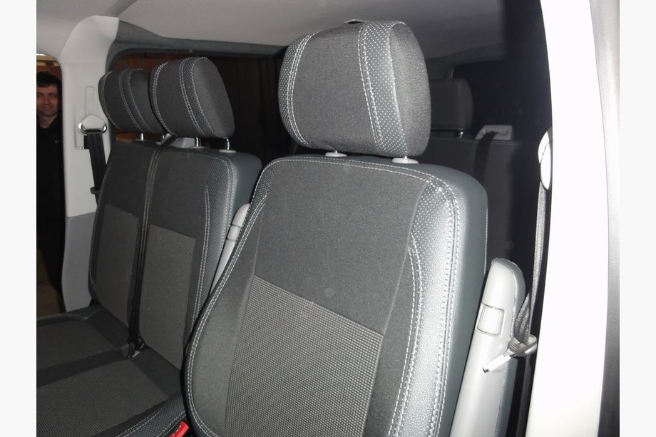 Volkswagen T5 Multivan 2003–2010 Autopoťahy (koženka↗látka, Premium) Image