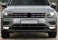Volkswagen Tiguan 2016–2023 Nerezový kryt predného nárazníka 2016-2020 fotografia 1