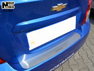 Chevrolet Aveo T300 2011–2020 Nerezová lišta na zadný nárazník Nataniko fotografia 1