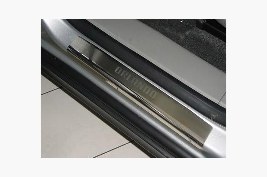 Chevrolet Orlando 2010–2018 Nerezové kryty prahov Nataniko (4 ks) Image
