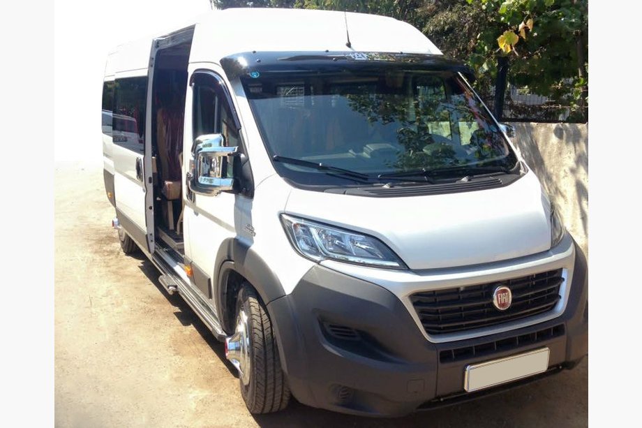Fiat Ducato 2006–2025 Slnečná clona na čelné sklo (čierny lesk, 5 mm) Image