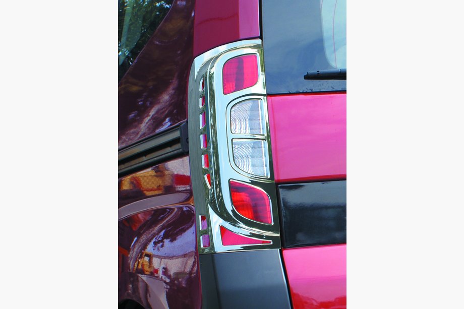 Fiat Fiorino/Qubo 2008–2024 Chrómové kryty brzdových svetiel s ohybom (2 ks, plast) Fotografia 7