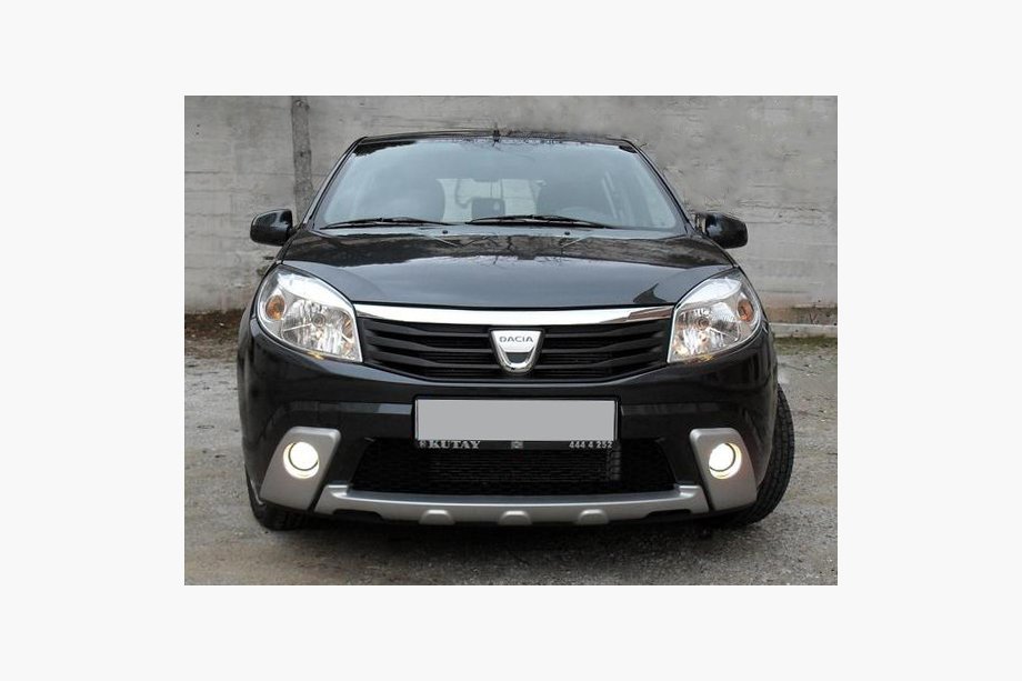 Dacia Sandero 2007–2013 Lip spoiler na predný nárazník (3 ks, na lakovanie) Image