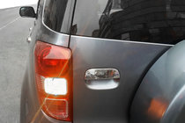 Daihatsu Terios 2006–2017 Kryt rukoväte otvárania kufra (nerez) fotografia 1