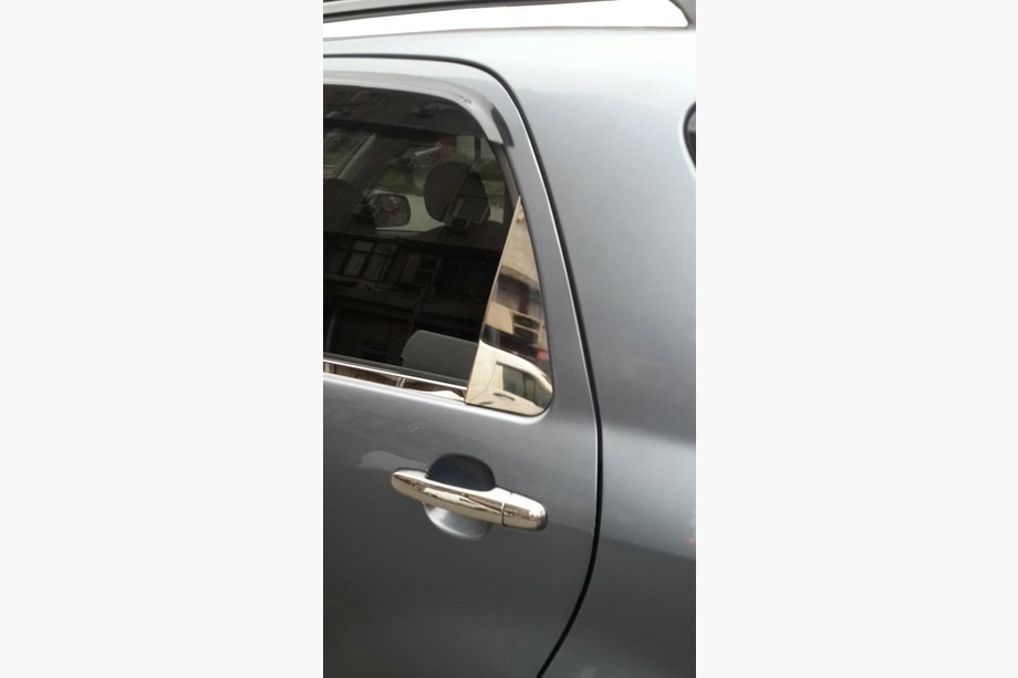 Daihatsu Terios 2006–2017 Chrómové kryty kľučiek (4 ks, nerez) Carmos - turecká oceľ Fotografia 3