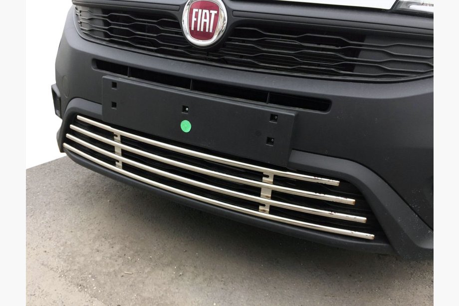Fiat Doblo II 2010–2022 Mriežka do nárazníka 2014↗ (nerez) Image