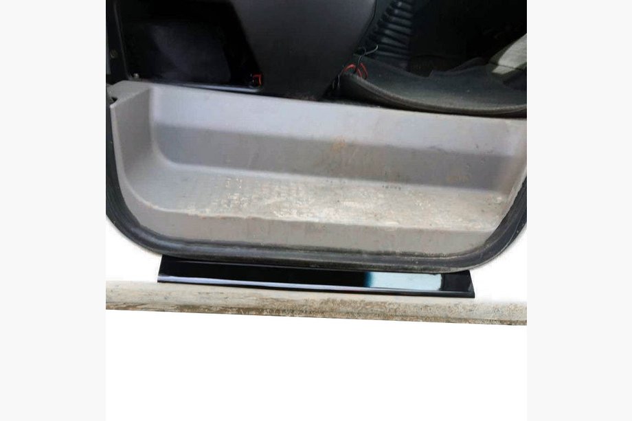 Dacia Logan MCV 2004–2014 ABS kryty prahov (2 ks) Image
