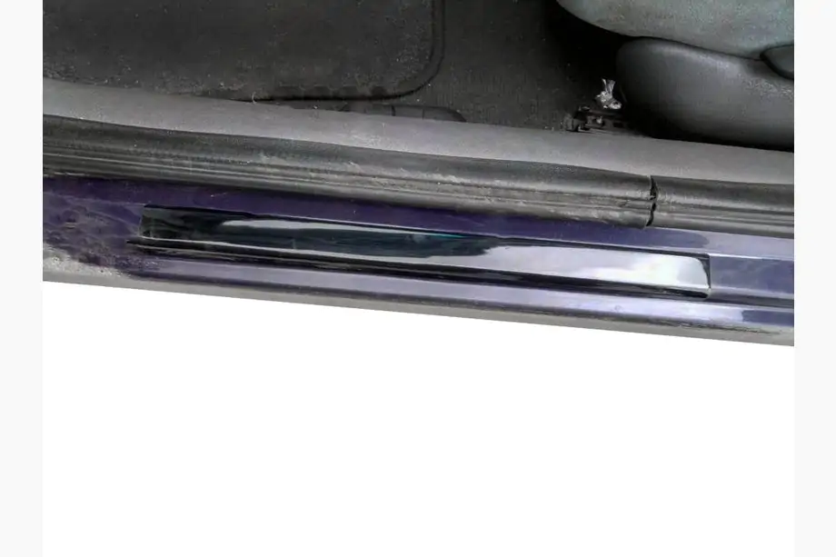 Renault Laguna 1994–2001 Chrómové kryty prahov (2 ks, ABS) Image