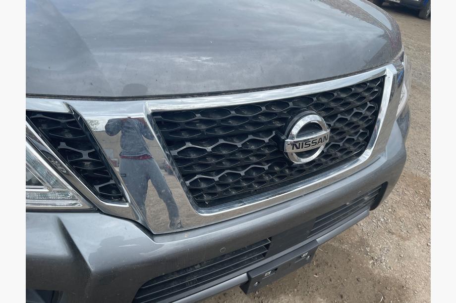 Nissan Armada 2016–2024 Predná maska (originál, 2019) Image