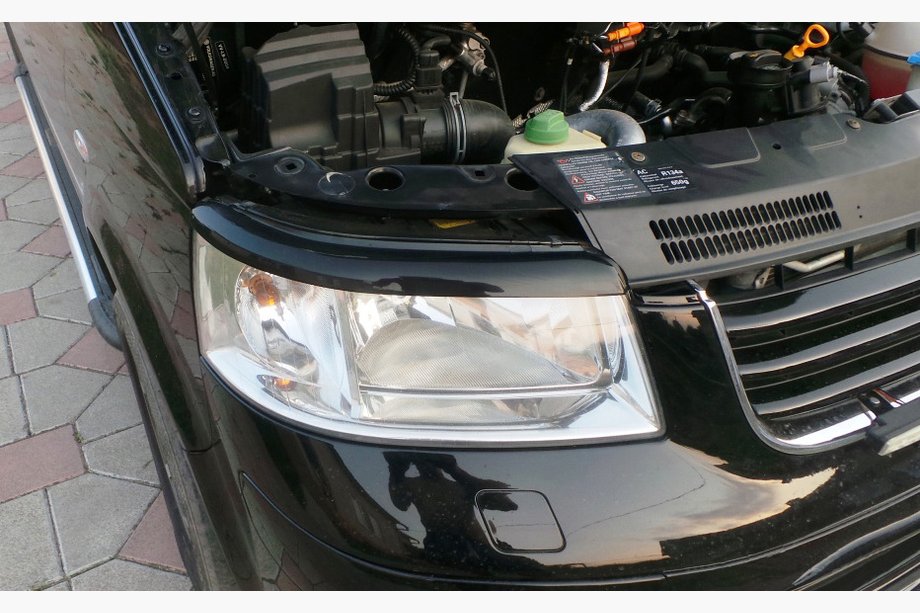 Volkswagen T5 Transporter 2003–2010 Mračítka na svetlá (2 ks, čierne) Lesk Image