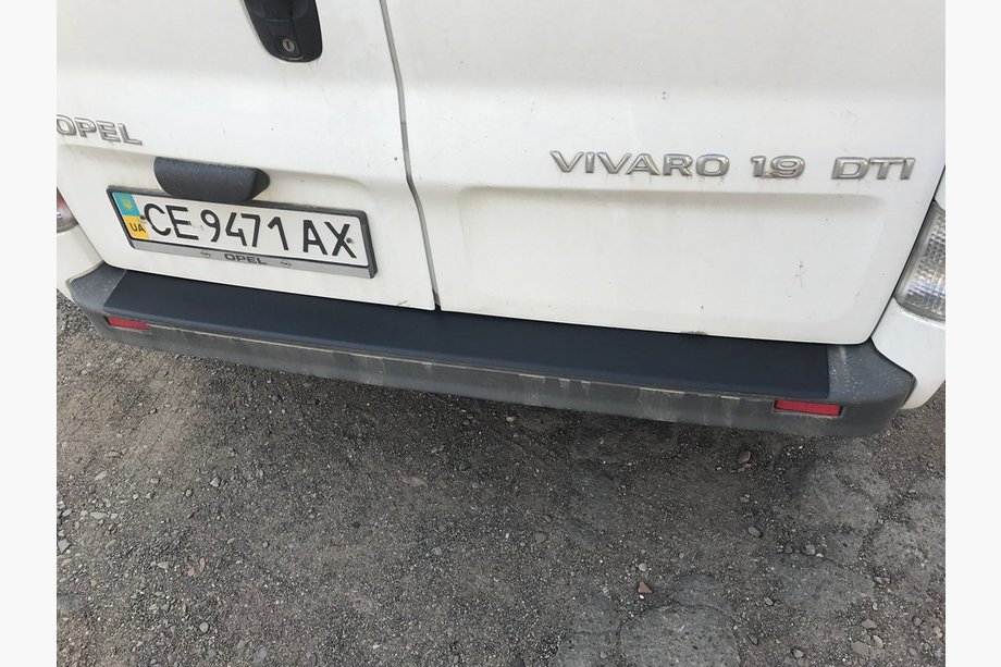 Opel Vivaro 2001–2015 Ochranná lišta zadného nárazníka DDU (ABS) Fotografia 2