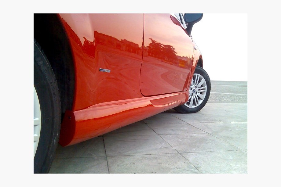 Fiat Punto Grande/EVO 2006–2018 Bočné prahy (pre 3-dverové, na lakovanie) Image