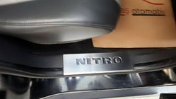 Dodge Nitro 2006–2011 Nerezové kryty prahov Carmos na hornú časť fotografia 2