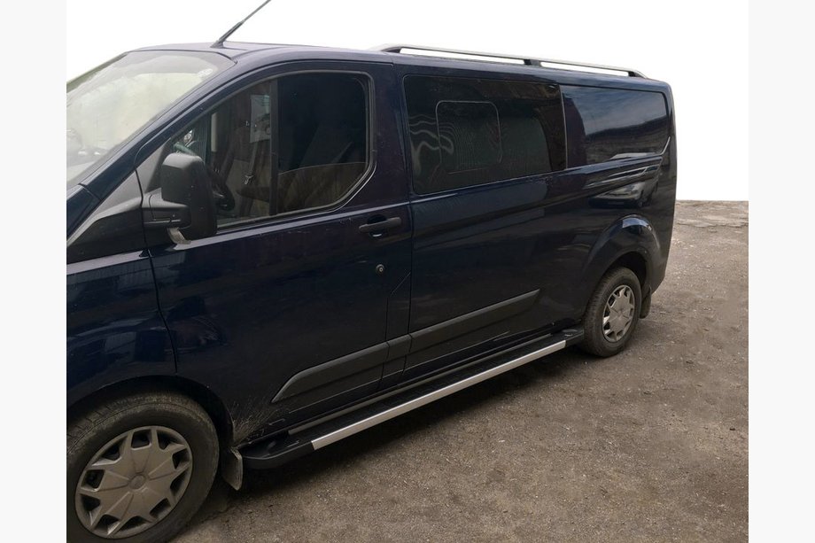 Ford Custom 2013–2022 Strešné lyžiny Skyport (2 ks, sivá matná) Krátky rázvor Fotografia 2