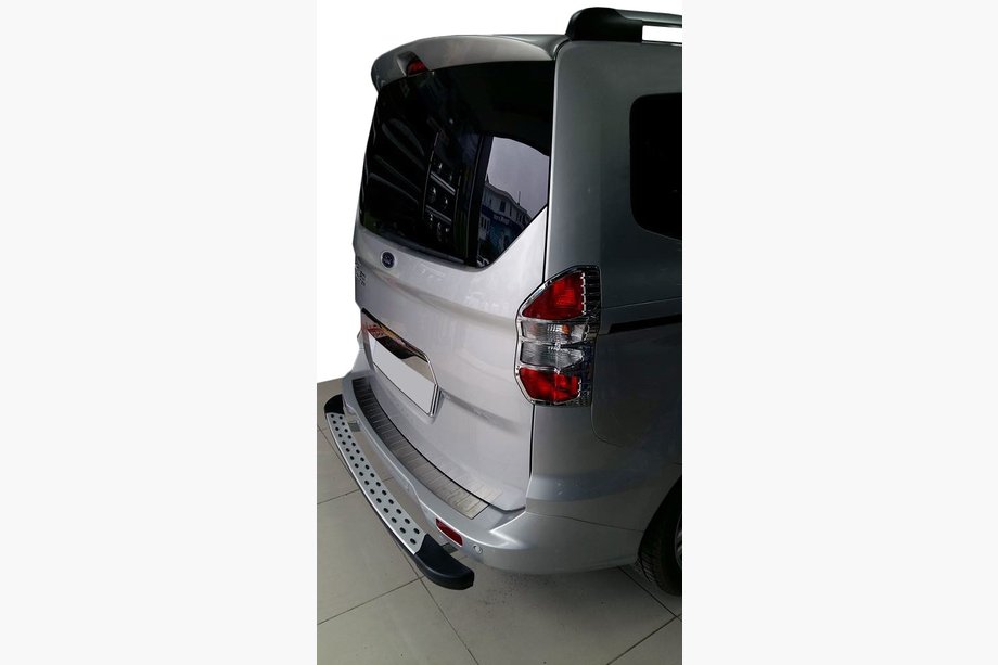 Ford Courier 2014–2023 Zadný ochranný rám DotLine Image