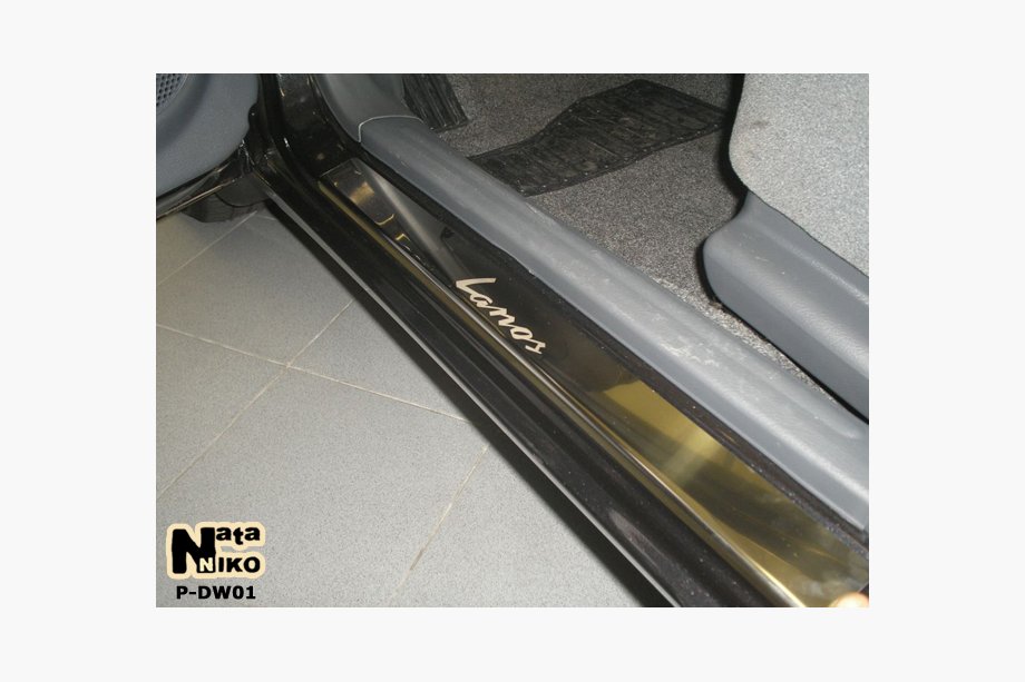 Daewoo Lanos 1998–2017 Nerezové kryty prahov Nataniko (4 ks) Image
